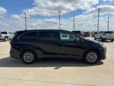 2024 Toyota SIENNA LE AWD LE
