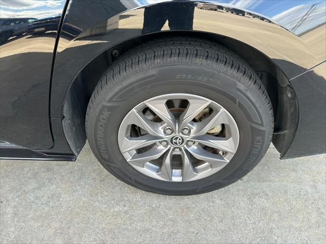 2024 Toyota SIENNA LE AWD LE