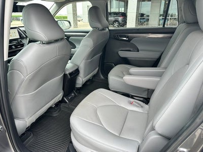 2023 Toyota Highlander Hybrid Hybrid Limited