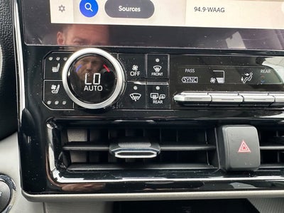 2023 Toyota Highlander Hybrid Hybrid Limited