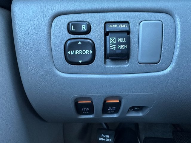 2010 Toyota SIENNA XLE