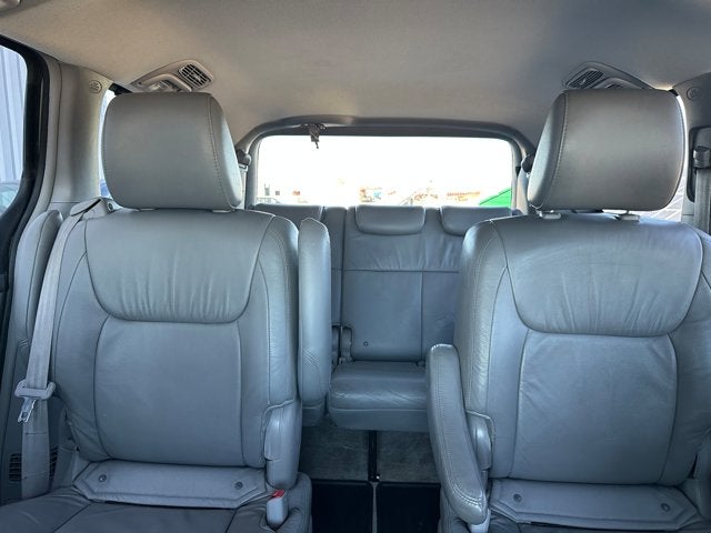 2010 Toyota SIENNA XLE