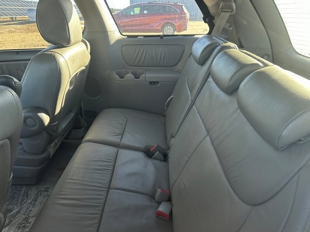 2010 Toyota SIENNA XLE