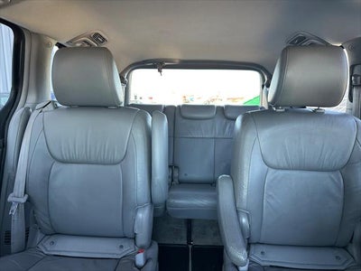 2010 Toyota SIENNA XLE
