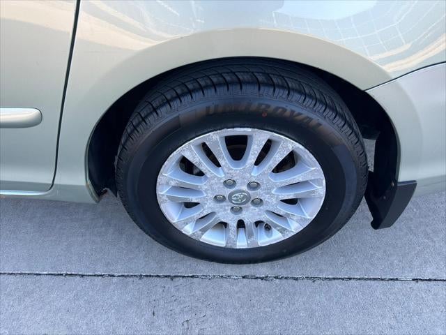 2010 Toyota SIENNA XLE