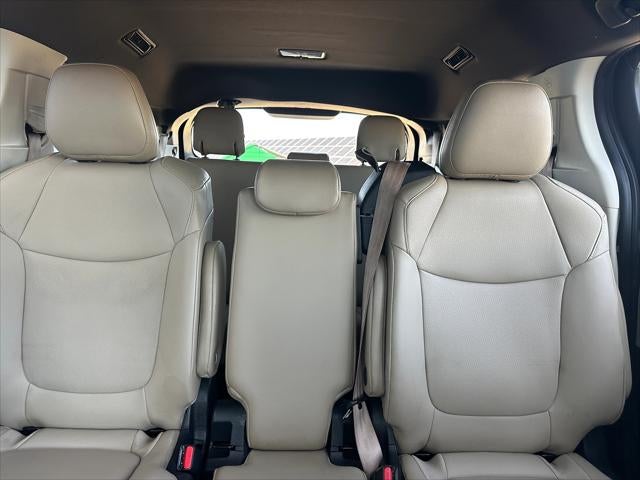 2022 Toyota SIENNA XLE XLE