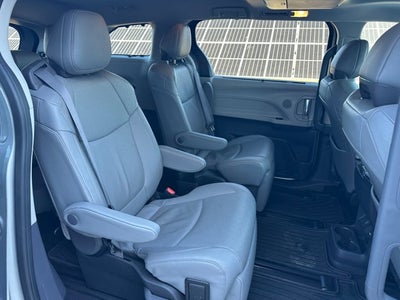 2024 Toyota SIENNA LTD AWD Limited