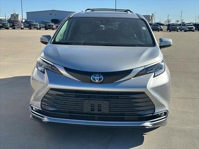 2024 Toyota SIENNA LTD AWD Limited