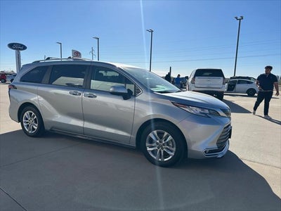 2024 Toyota SIENNA LTD AWD Limited