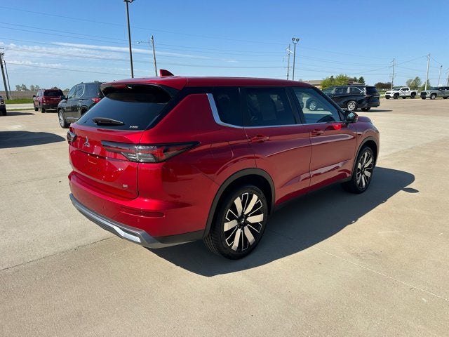 2025 Mitsubishi Outlander SE