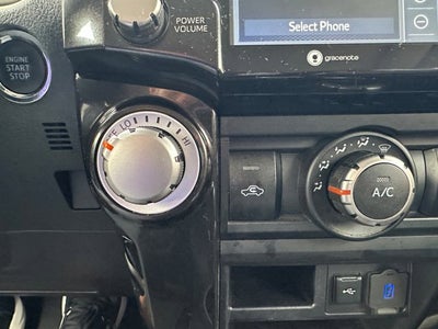 2022 Toyota 4RUNNER TRD Off Road Premium