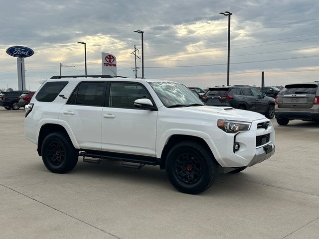 2022 Toyota 4RUNNER TRD Off Road Premium