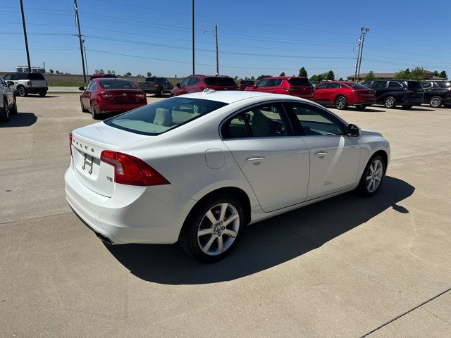2016 Volvo S60 T5 Drive-E Premier