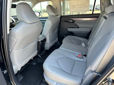 2026 Toyota Highlander Limited