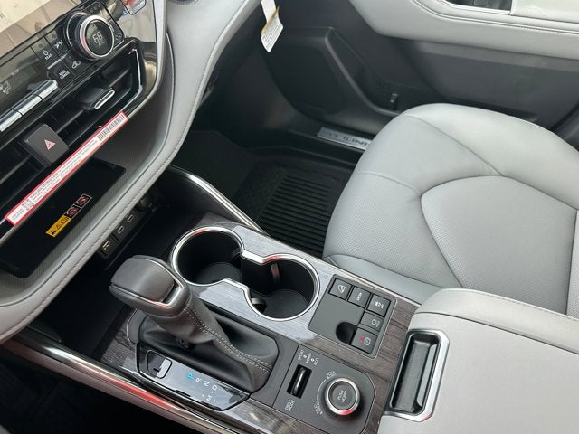 2025 Toyota Highlander Limited