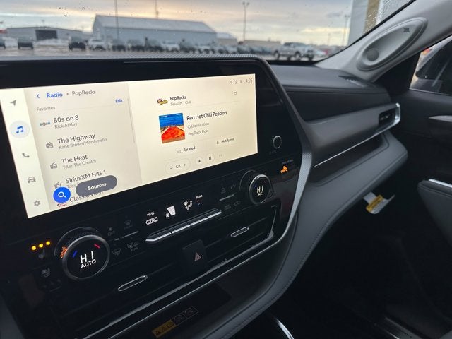 2026 Toyota Highlander Platinum