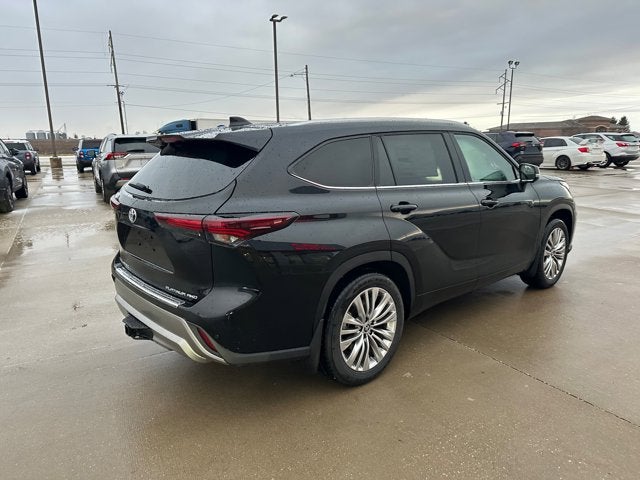 2026 Toyota Highlander Platinum