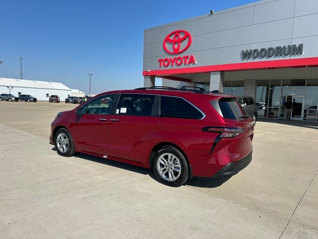 2026 Toyota Sienna XLE