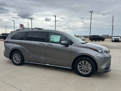 2026 Toyota Sienna XLE