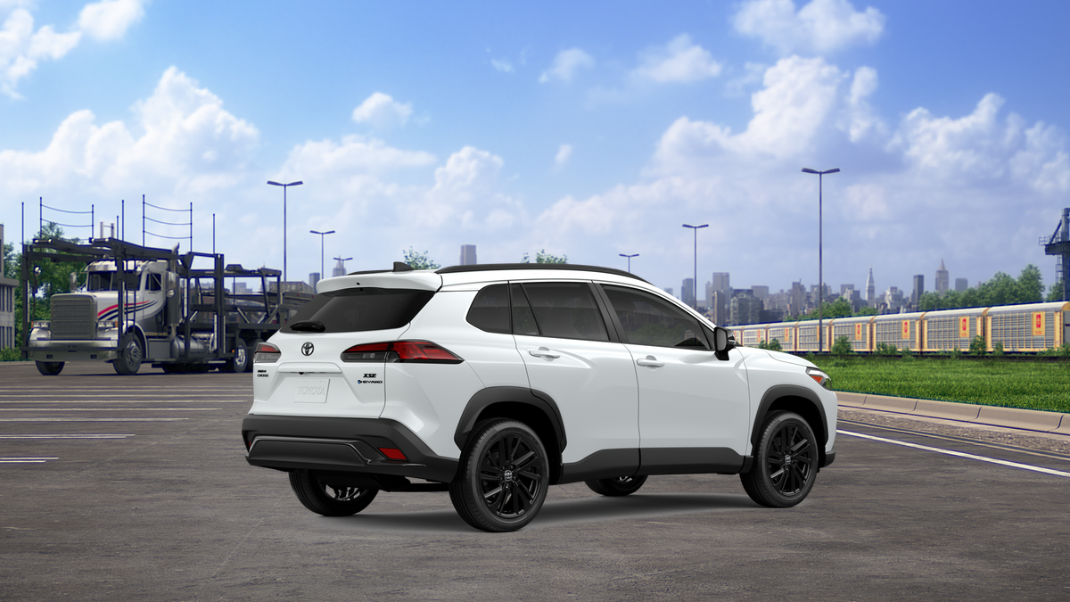 2026 Toyota Corolla Cross XSE - Photo 10