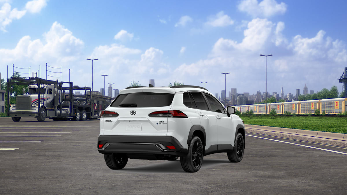 2026 Toyota Corolla Cross XSE - Photo 9