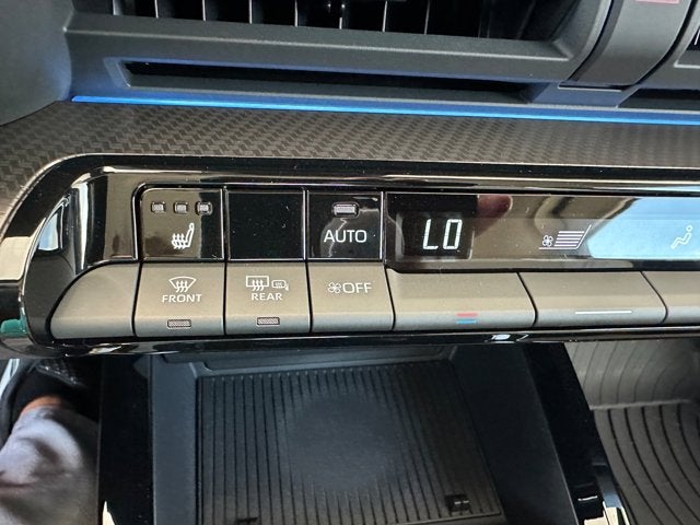 2025 Toyota Prius XLE AWD