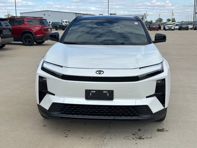 2026 Toyota C-HR XSE
