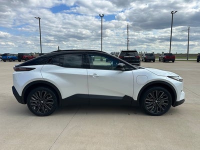 2026 Toyota C-HR XSE