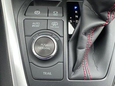 2025 Toyota RAV4 Plug-in Hybrid SE